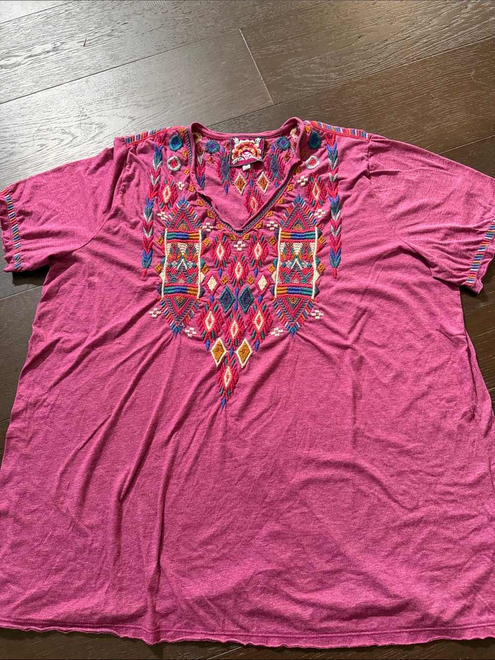 Johnny Was Magenta Pink Embroidered V-Neck Tee - Picture 2 of 9